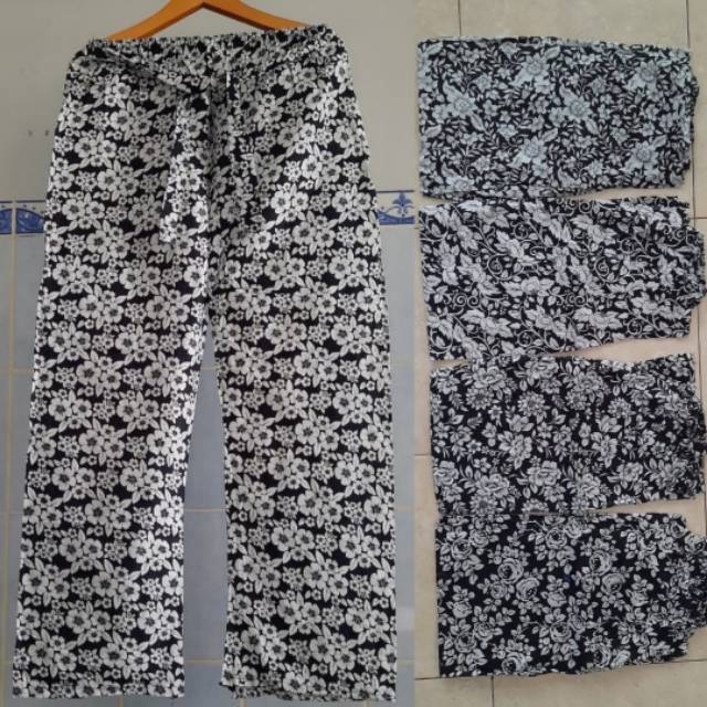  Celana  kulot  panjang motif 1000 bunga warna hitam putih  