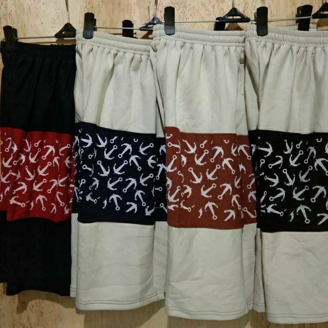 Celana pendek motif salur model kolor pria wanita bahan kaos halus adem size jumbo