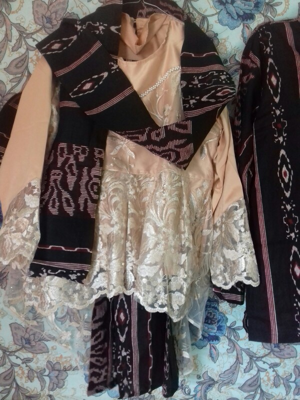 Maura Couple - Sania Ruffle Batik Couple Ori Ndoro Jowi Dnt Garansi Termurah Shopee - Couple Ratih