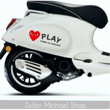 Stiker Play Comme Des Garcons Cutting Sticker Motor Vespa Scoopy Mobil