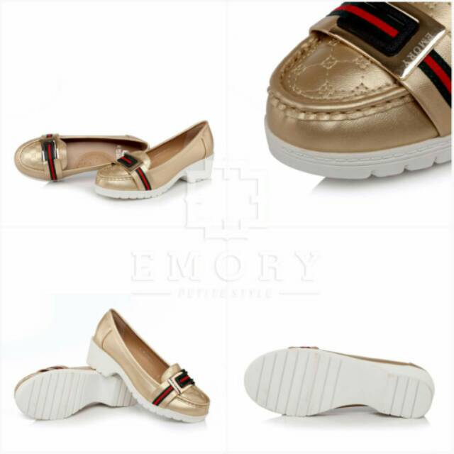 Sepatu Emory