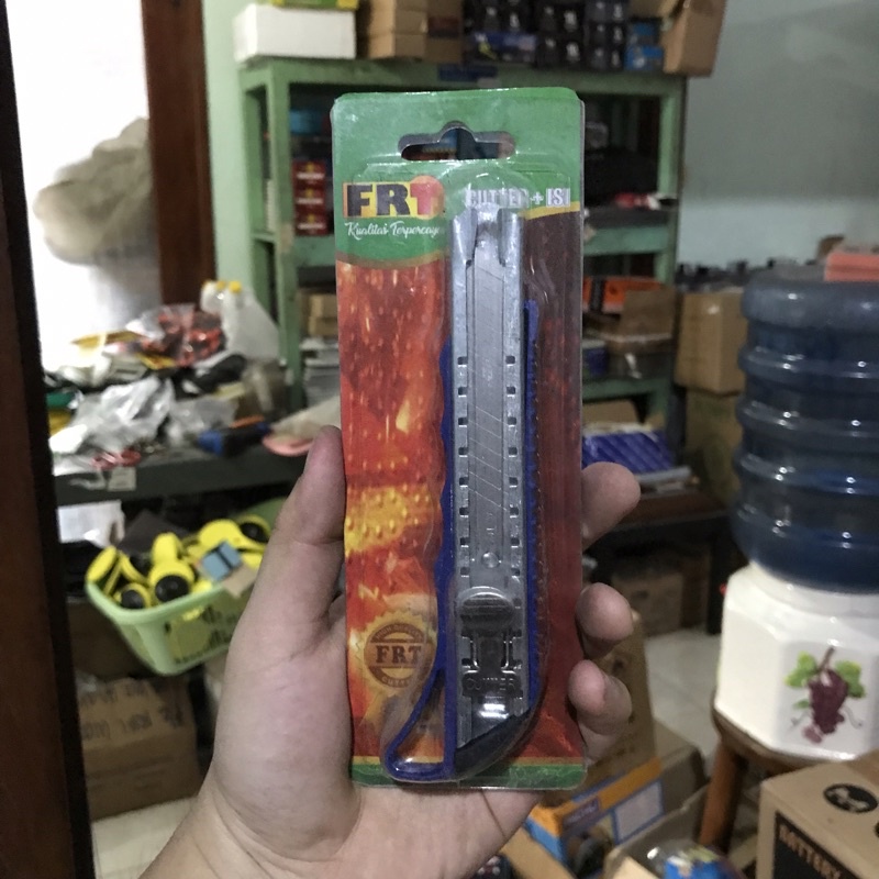 

Cutter / Silet