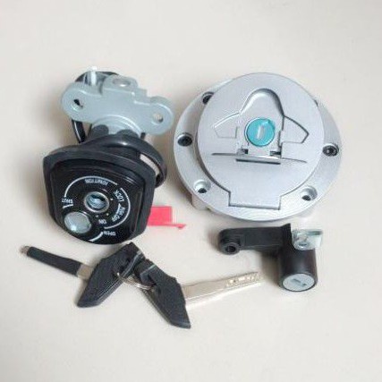 KUNCI KONTAK ASSY KEY SET PLUS TUTUP TANGKI YAMAHA R15 R 15 V1 V2 2PK KOMPLIT PLUS KUNCI JOK NON ORI