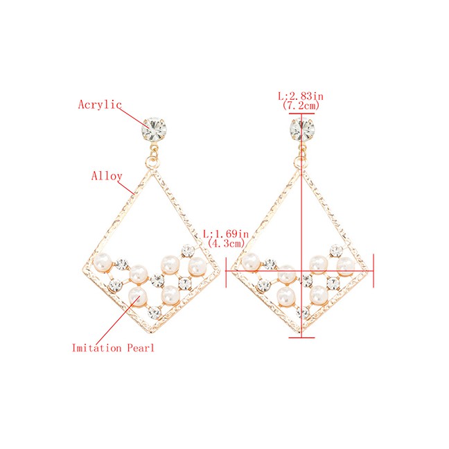 LRC Anting Tusuk Fashion Golden Diamond Alloy Acrylic Diamond Pearl Earrings K10051