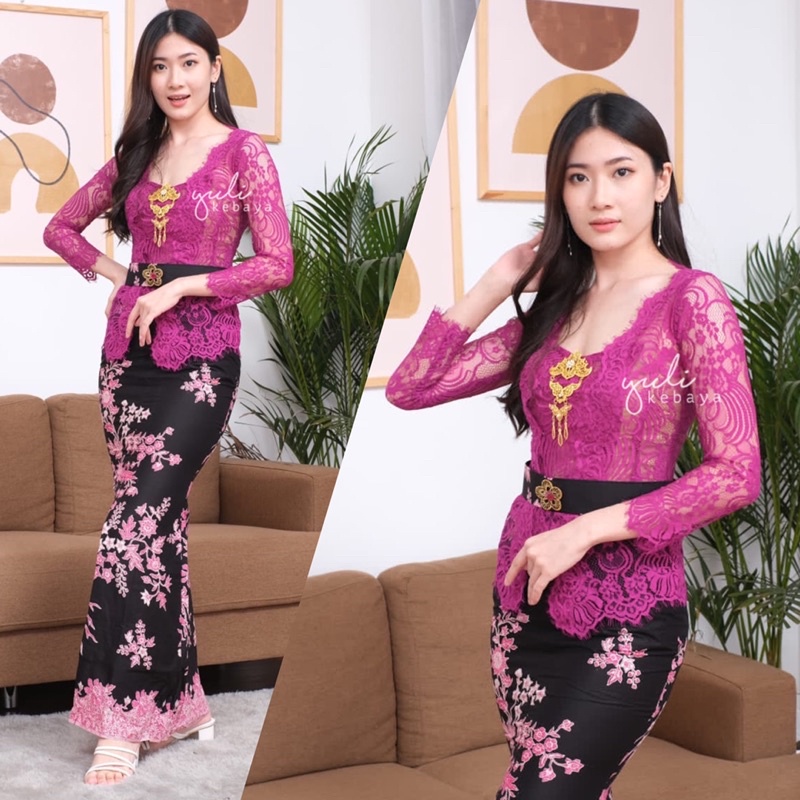 Set Kebaya Bali Semi Italy Mawar dengan Rok Mermaid/Duyung