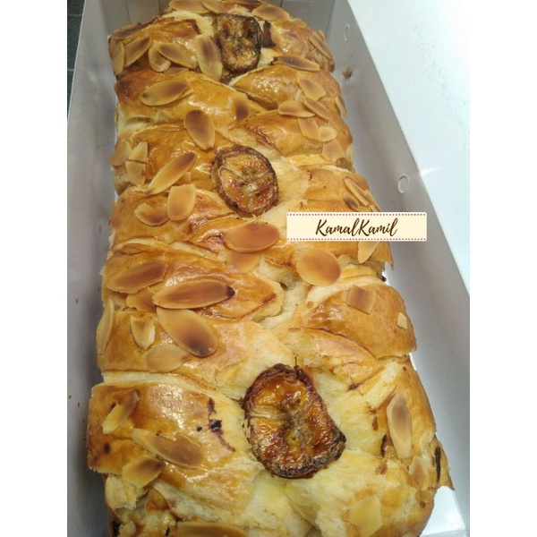 

CANIKOE BANANA COKLAT PASTRY