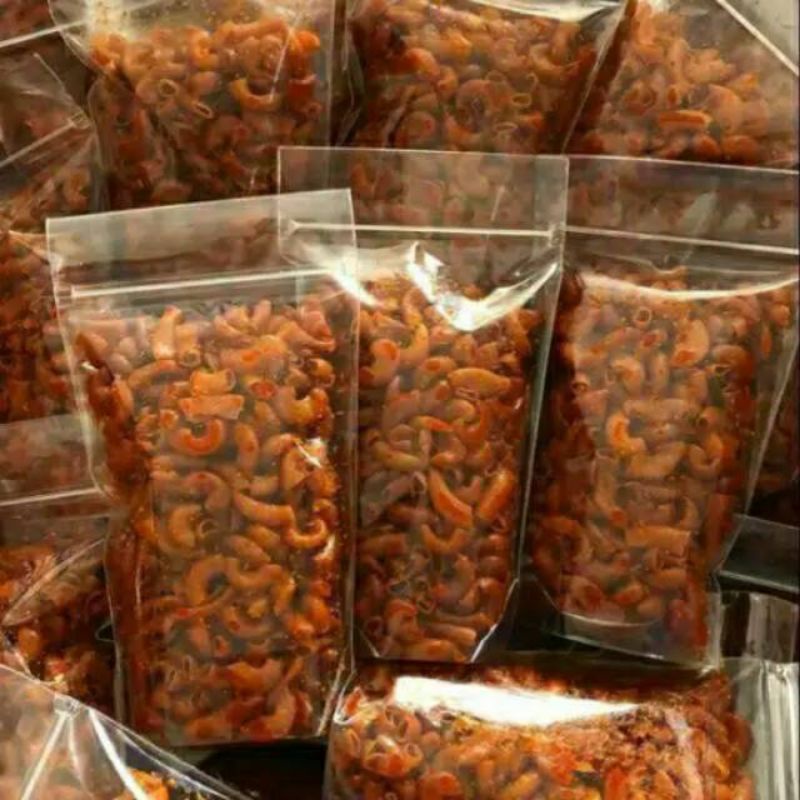 

MakaroniBantet dan lumpia crispy mumergaiss