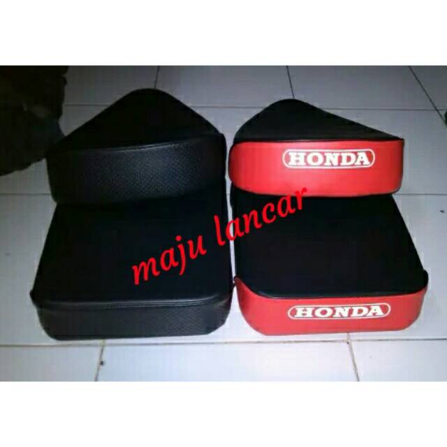 jok motor C70 pispot pisah pedotan polos variasi
