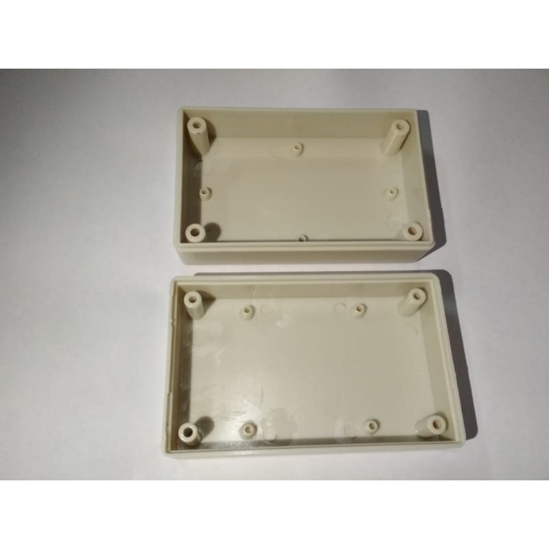 Box Plastik Putih Ukuran 7.8x4.9x3.1 B16