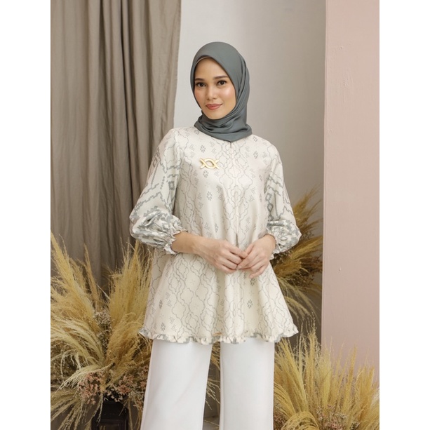 CIKA BLOUSE NUTMEG BY KLAMBY