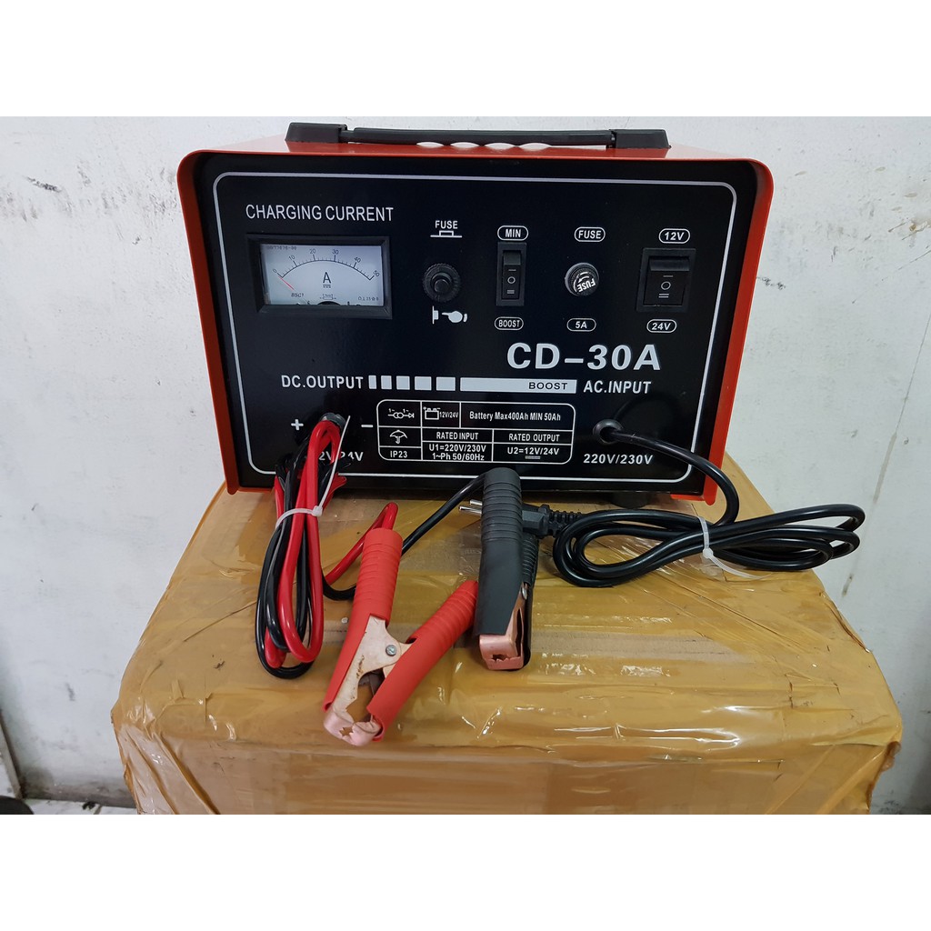 Charger Aki 30 Ampere bisa accu 12v &amp; 24v Merk ROCIA / baterai