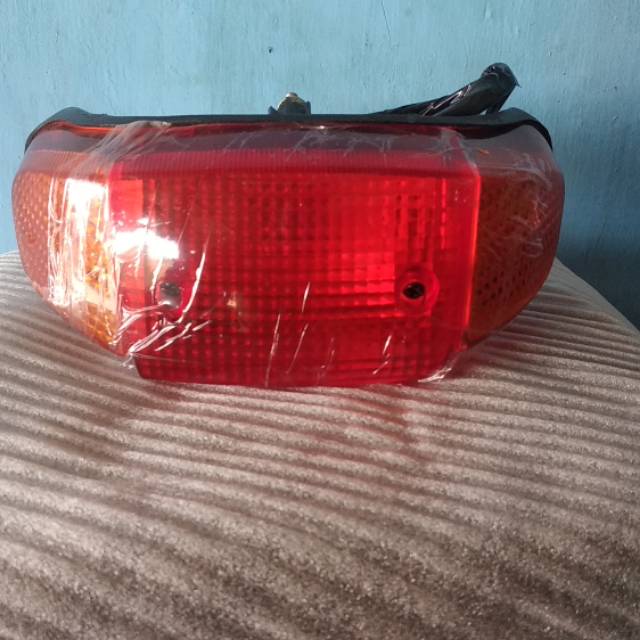 Lampu stop belakang grand bulus + lampu tinggal pasang