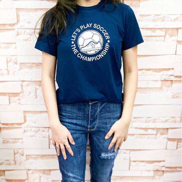 Kaos Wanita Essentials baju grosir pakaian wanita kaos Kaos Wanita Essentials baju grosir pakaian wanita kaos