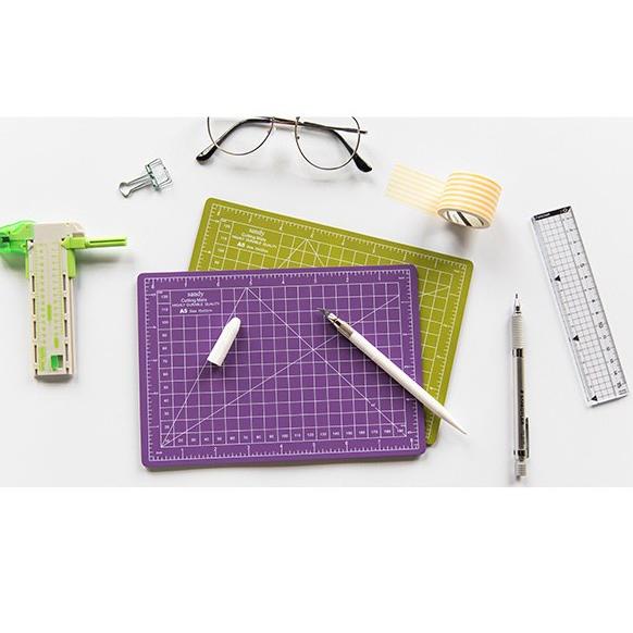 

[KODE HLA8W] JUNESIX A5 CUTTING MAT & CARVING-KNIFE PEN SET ALAS POTONG
