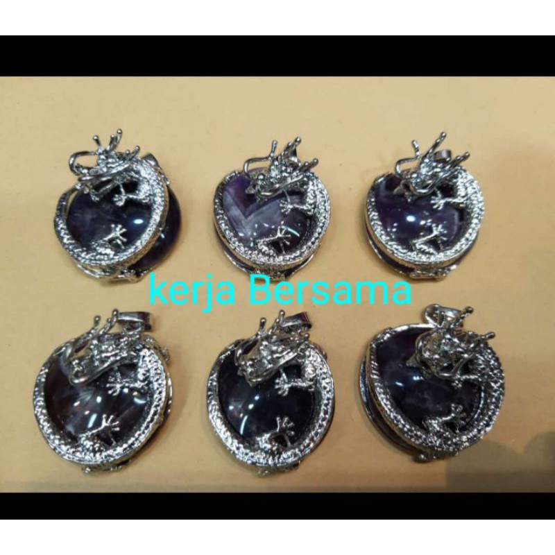 Liontin batu kecubung natural