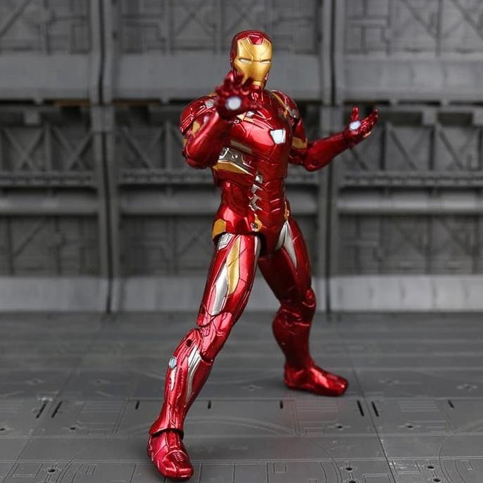 Iron Man Mark 46 Action Figure Marvel Legends Recast