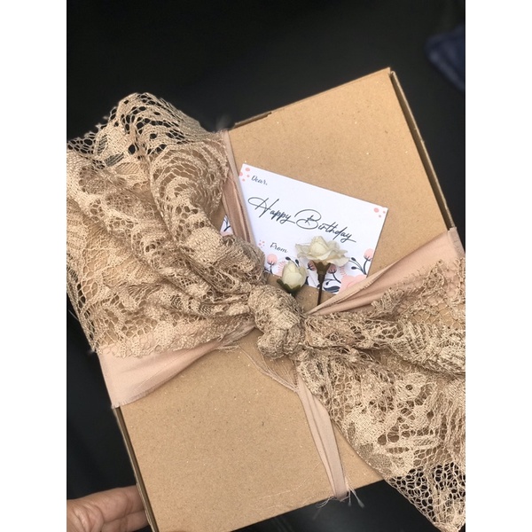 

Paket Hampers Baju (Ulang tahun atau Lebaran)
