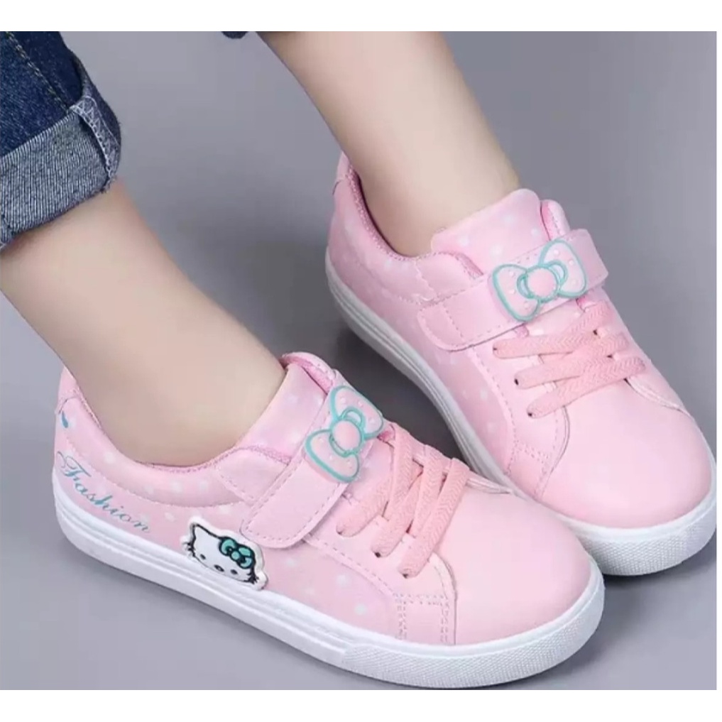 Sepatu Anak Wanita Motif Hello Kitty Ukuran 26 sd 35