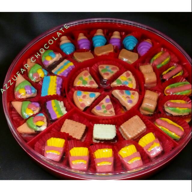 

Cokelat karakter unik toples 5 sekat