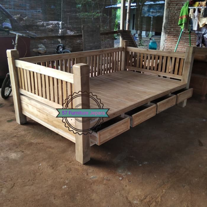 Kursi bangku besar jati - Daybed bale bale laci pajangan kayu jati
