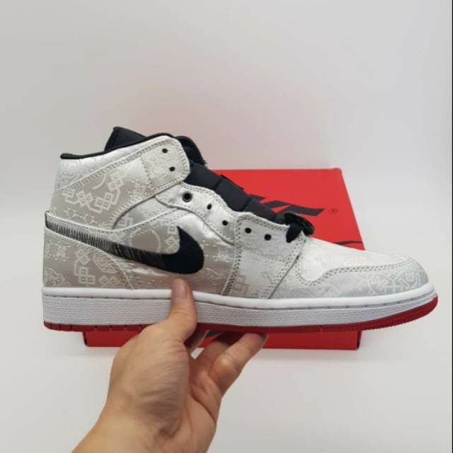 NIKE AIR JORDAN 1 MID SE FEARLESS EDISON CHEN CLOT PK GOD