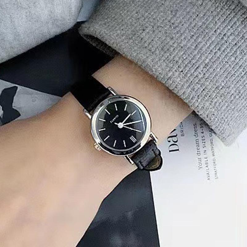Jam Tangan Quartz Strap PU Analog Casual Gaya Retro Wanita Persegi Watch Korean Fashion RM026-HITAM HITAM