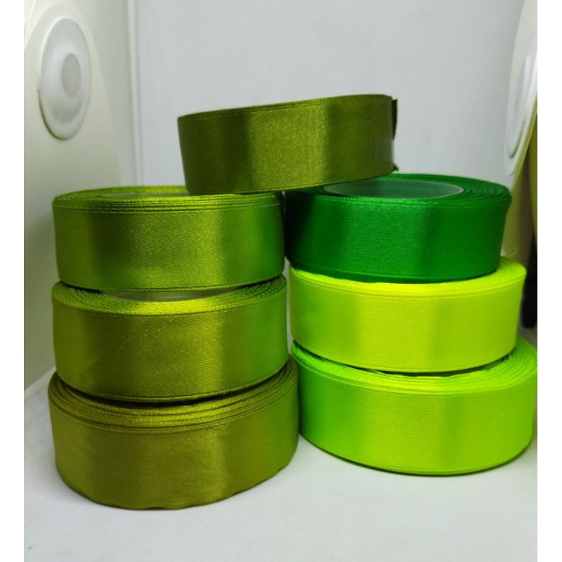 

Pita kain Satin lebar 2,5 cm seri warna hijau per roll