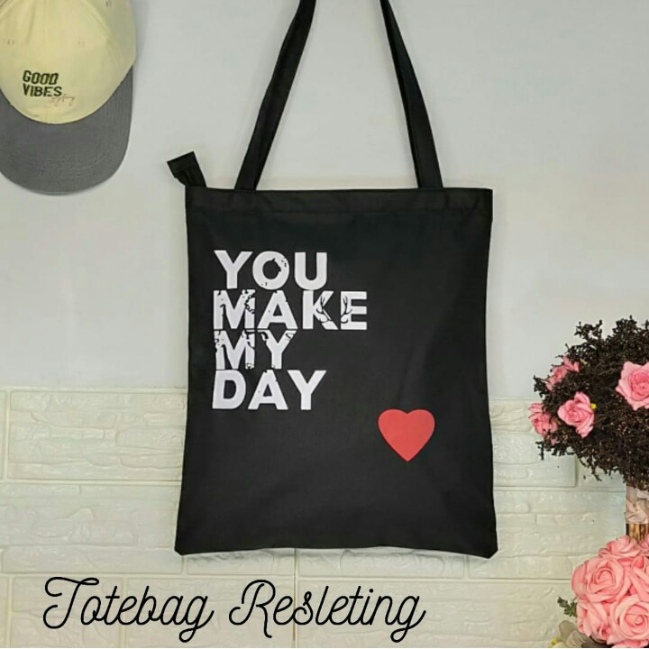 TOTEBAG KANVAS ANAK WANITA /TOTE BAG CUSTOM UNTUK SEMINAR ULANG TAHUN BISA custom SABLON UKURAN MODE