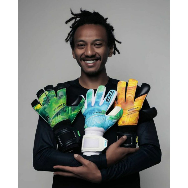 [Termurah , Bisa bayar di tempat ] Sarung tangan kiper sepakbola futsal TKB RISHTAR Original