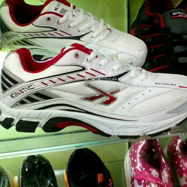 sepatu spotec kinetic white