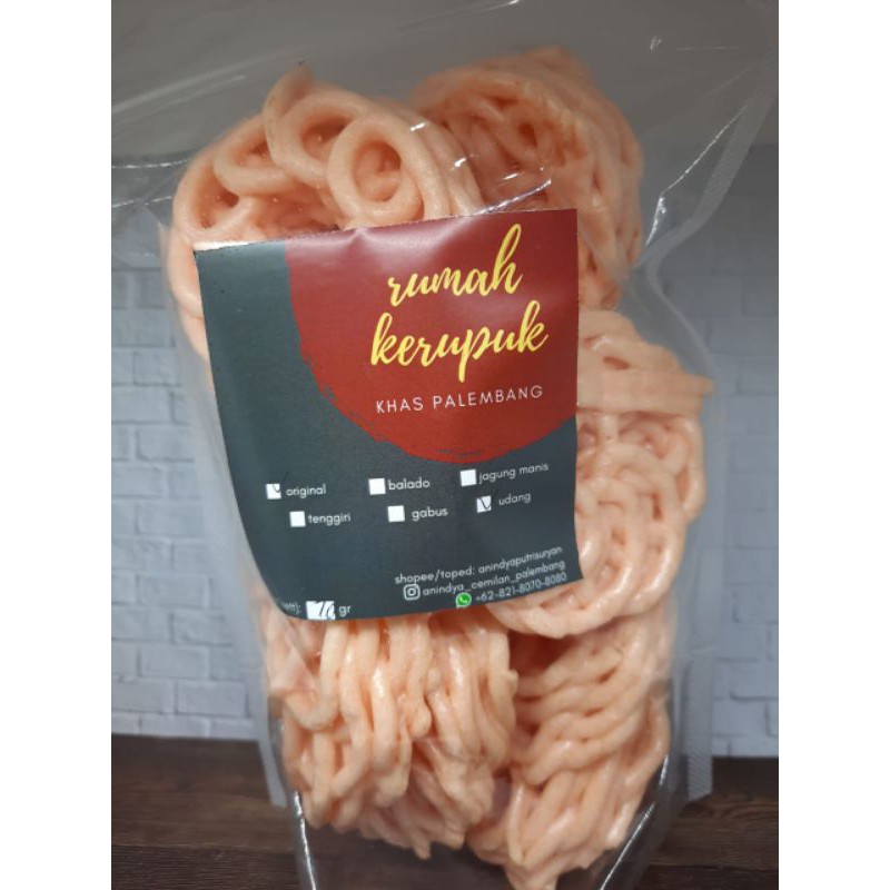 

Kerupuk jalin udang. Khas Palembang. Berat 70 gram