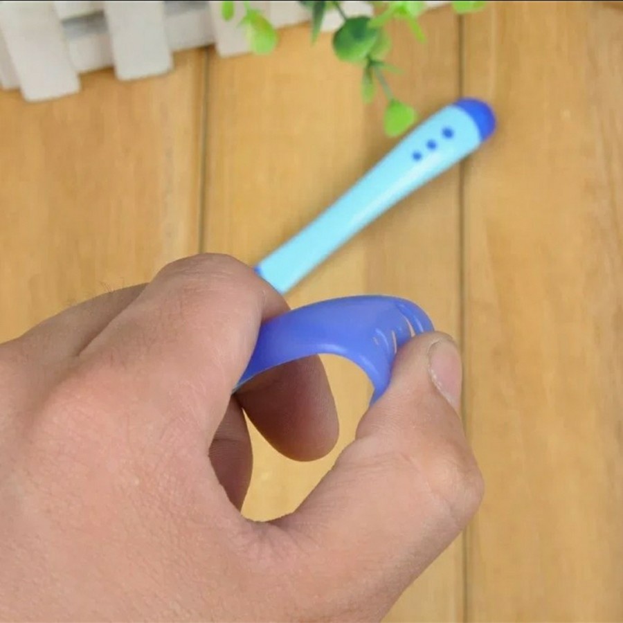 Sendok Garpu Sensor Suhu Bayi Silicon Lembut Flexible  - White_Cell