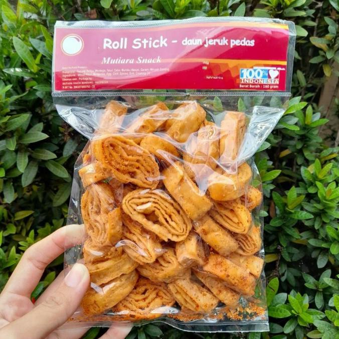 

Roll Stick Pedas Spicy Kulit Pastry Pedas Daun Jeruk