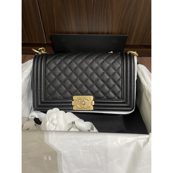 chanel boy caviar black ghw 25cm