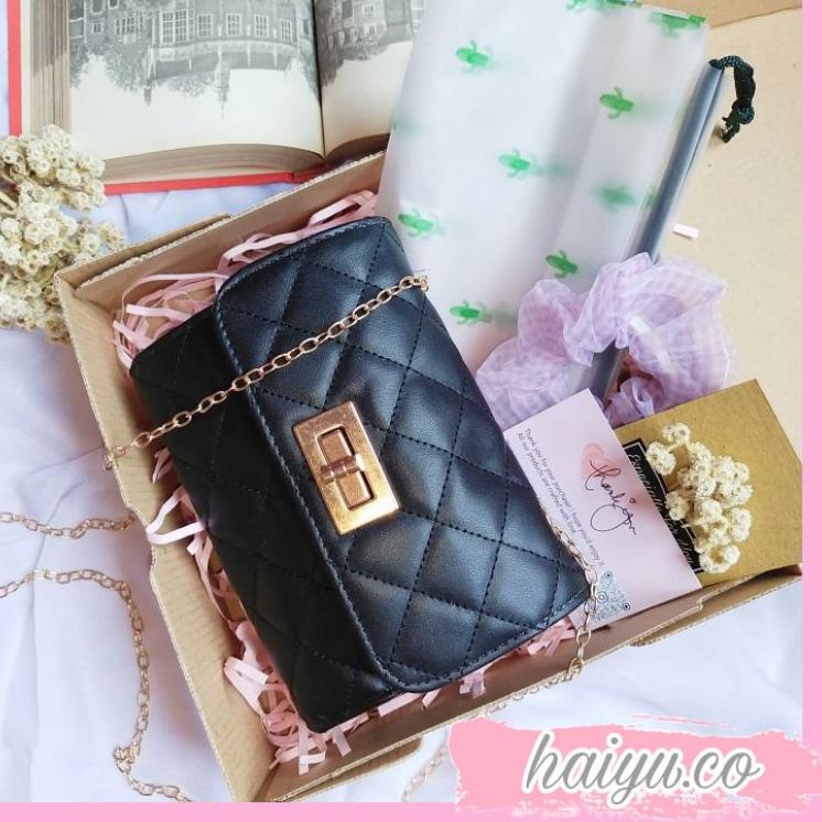 

✰Buruan Beli➼ HFY77 [READY] Set Gift Box Slingbag Hampers Kado Cewek Wisuda Ulang Tahun By Haiyu.co 72 ➼Model Terkini