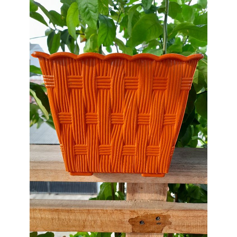 POT BUNGA CJP ROTAN 30 MERAH BATA