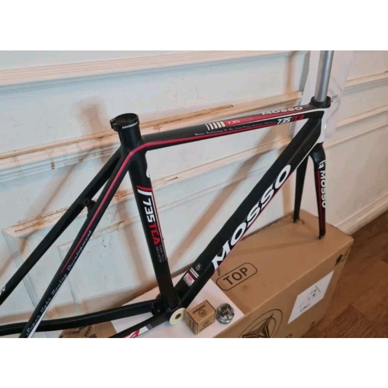 Frame Roadbike Mosso 735TCA Size 520mm Warna Hitam Merah . Rangka Sepeda Balap Road Bike 735 TCA Size Ukuran 52cm 520 mm