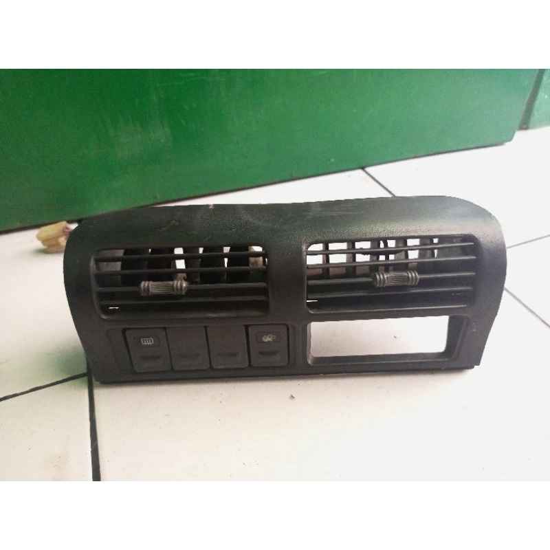 Kisi Kisi AC Bagian Tengah Mobil Timor Tanpa Jam