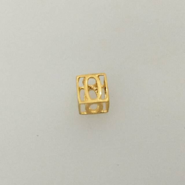 Liontin emas asli kadar 875 huruf o cube gold pendant