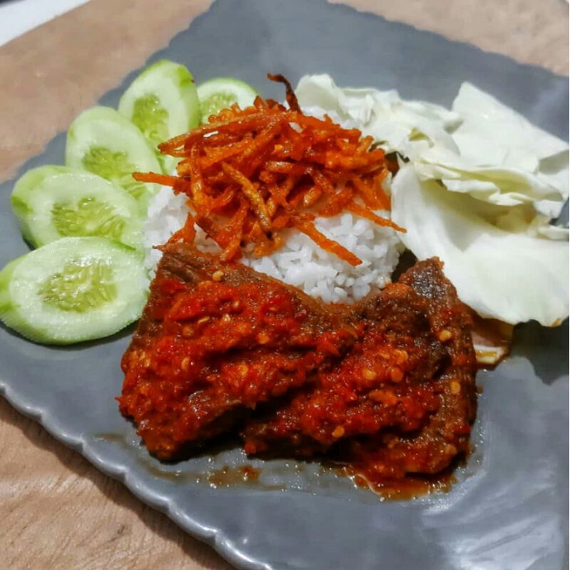 

Dendeng balado basah Nurai Kitchen