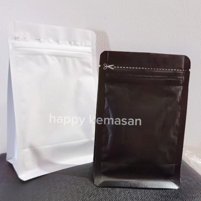

Flat Bottom Metalize JM Pack ziper - 12x18cm, isi 50