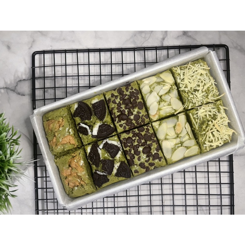 

BROWNIES MATCHA