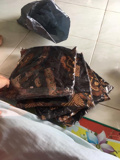 Kemeja Batik Pria Lengan Panjang Wayang