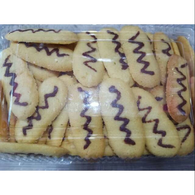 

Lidah kucing-250gr-kue kering-manis-gurih-renyah-makanan ringan-cemilan murah