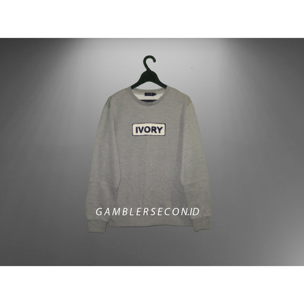 Crewneck Ugiz Size : M(66x52)