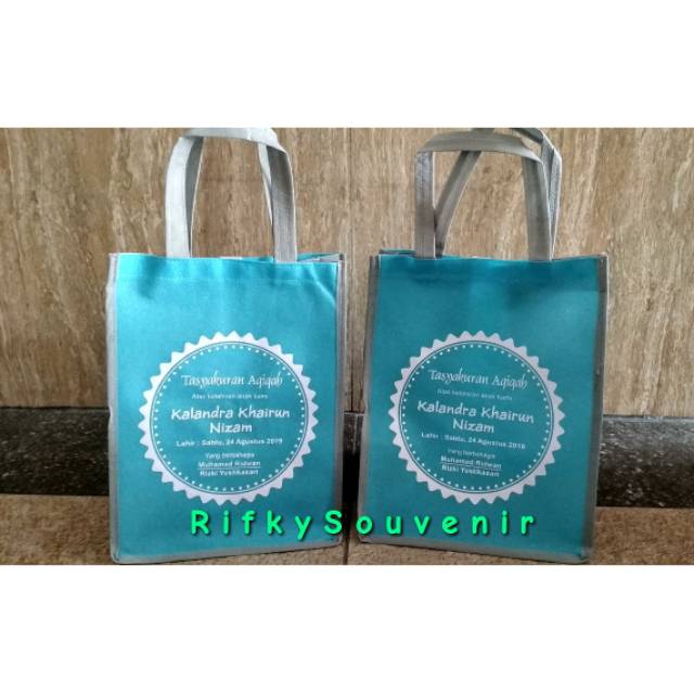 

Tas Tasyakuran Aqiqah ( Muat Dus 20*20 )