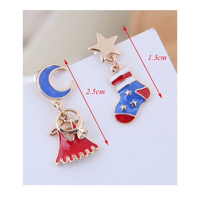 LRC Anting Tusuk Fashion Red Xingyue Christmas Bell Christmas Boots Asymmetric Stud Earrings A58312