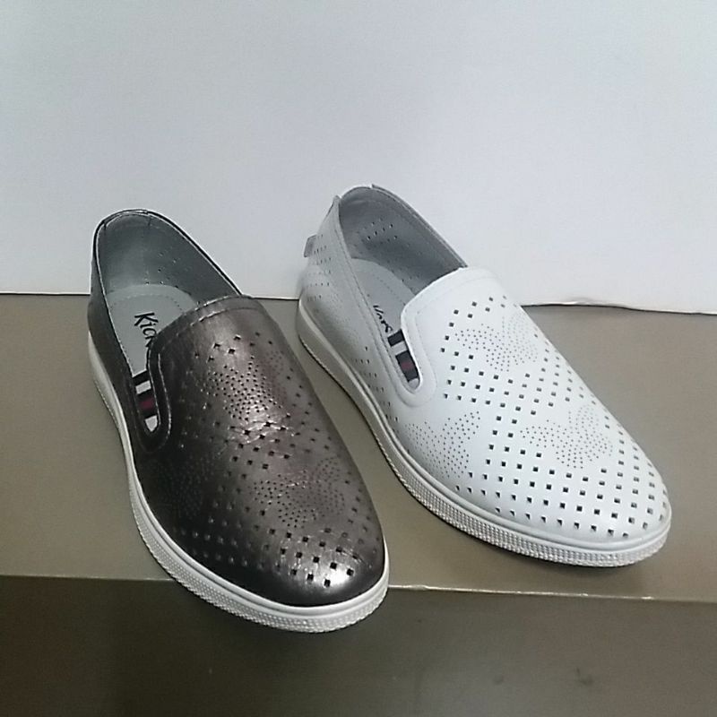 sepatu kickers original wanita 3167