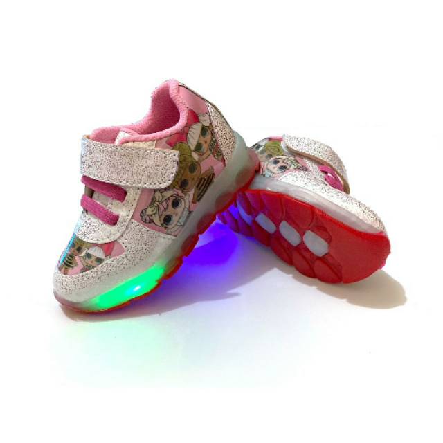 Sepatu sneaker anak perempuan LOL LED murah