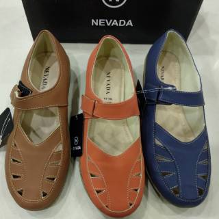 Sepatu warna CON cantik merk NEVADA  Brand Matahari  